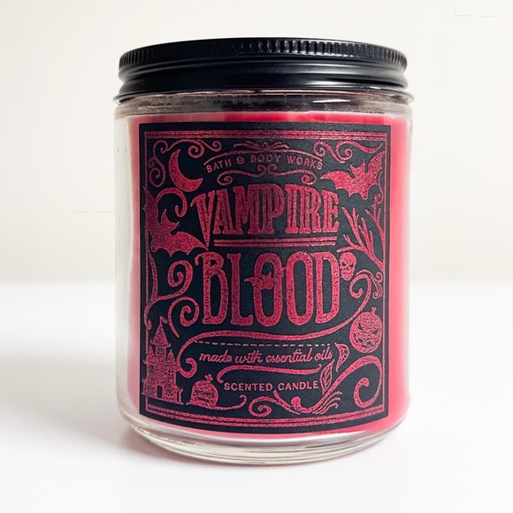 Bath and Body Works Vampire Blood Candle Single Wick NEW - Picture 1 of 8